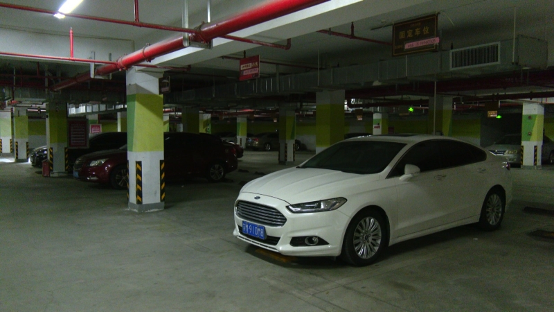 小区停车管理“出新招” 规范秩序增加公共收益