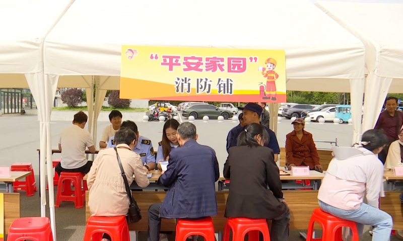 黄桥镇：举行“健康生活，乐享银龄”文明集市活动