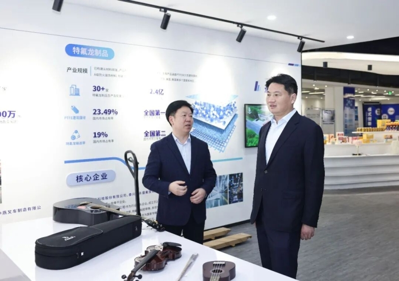 姜冬冬调研我市服务业发展情况