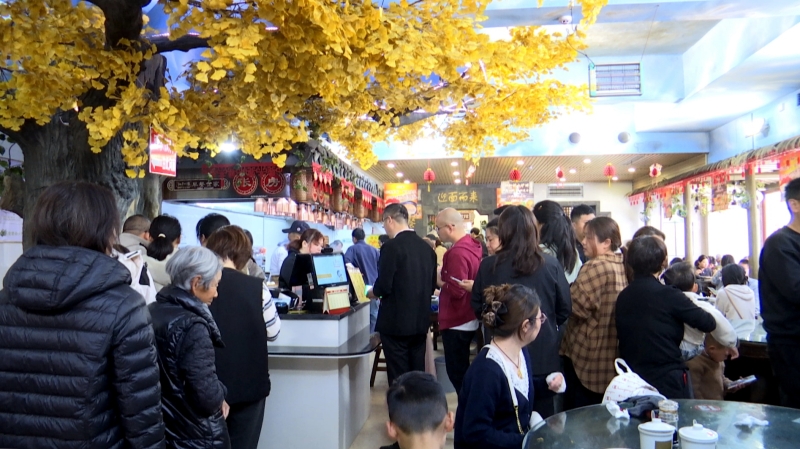 清明小长假 泰兴早茶成“打卡”热门