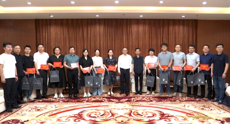我市召开优秀科技工作者座谈会