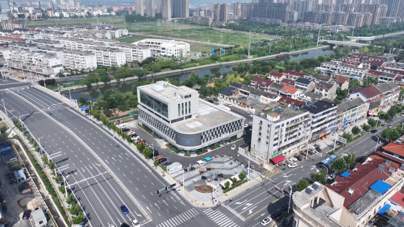 增添城市烟火气 兴燕市集建成开市