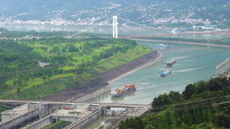 河海给排水取水泵船助阵三峡水运新通道建设